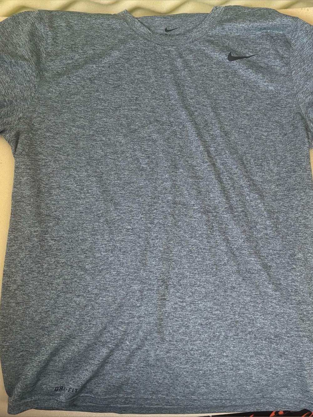 Nike Men’s Heather Gray Dri-FIT Short Sleeve Tee